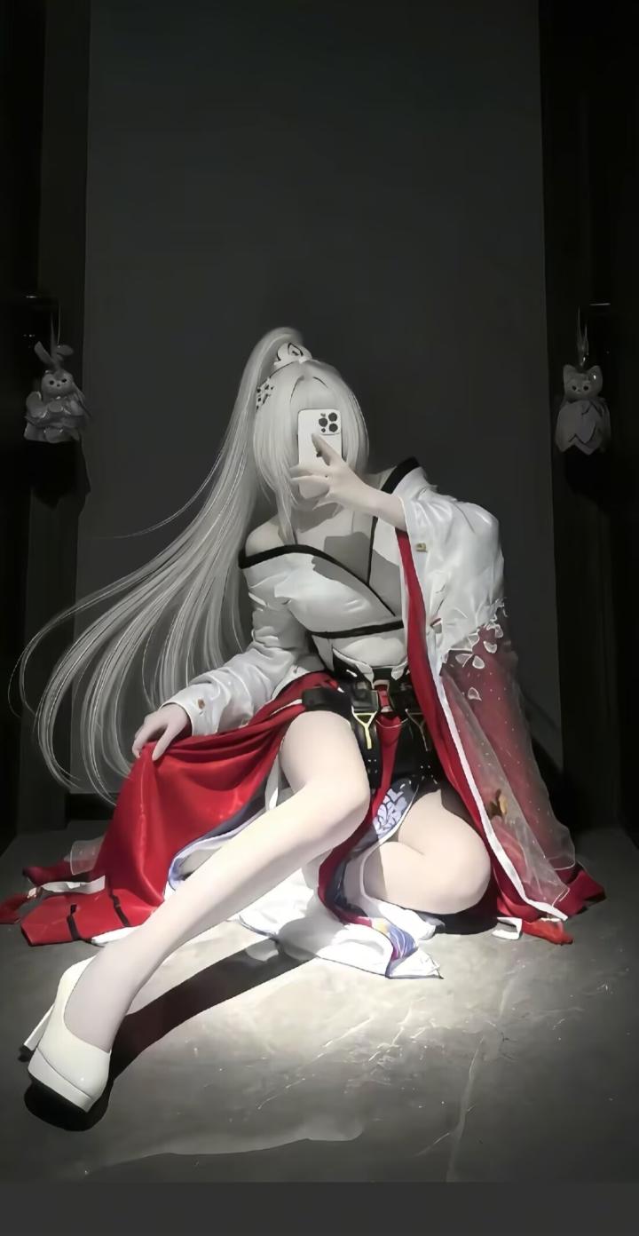 鸣潮绯雪